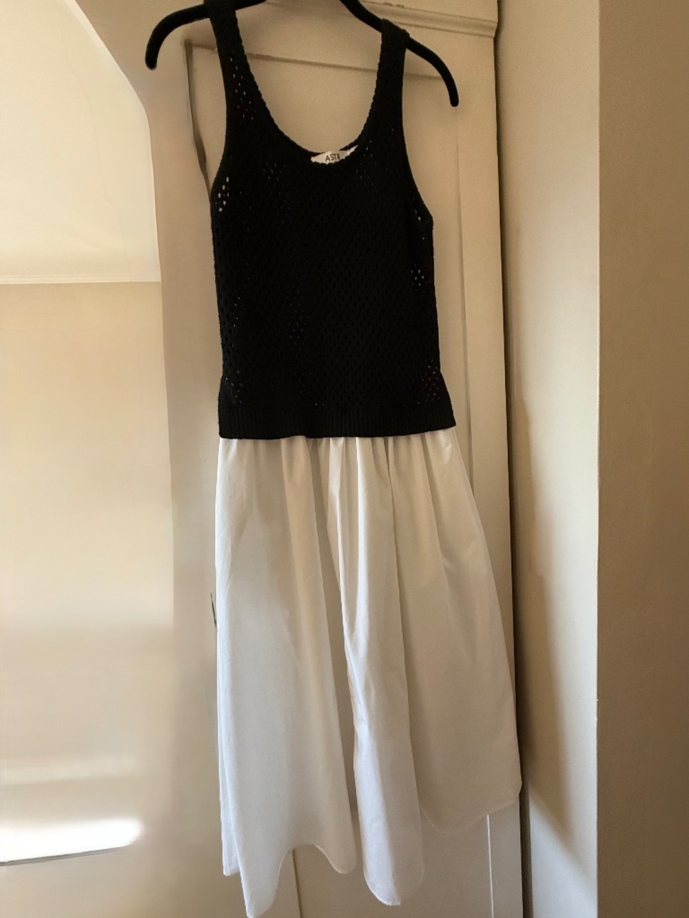 ASTR Black Crochet & White Midi Dress S - Picture 6 of 8